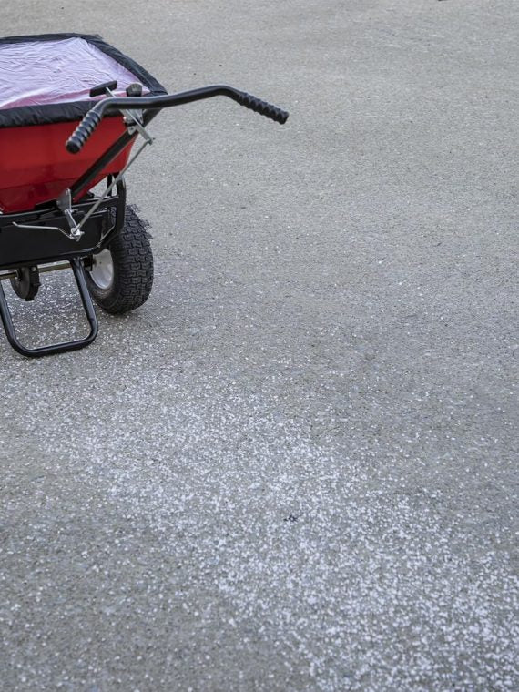 Multi-Purpose Walk Behind Push Spreader 3039632R Grounds Keeper. 100 Pound Capacity. Multi Use Tool for Grass Seed. Salt. De-Icer. Fertilizer and Seeds ?C Spreader