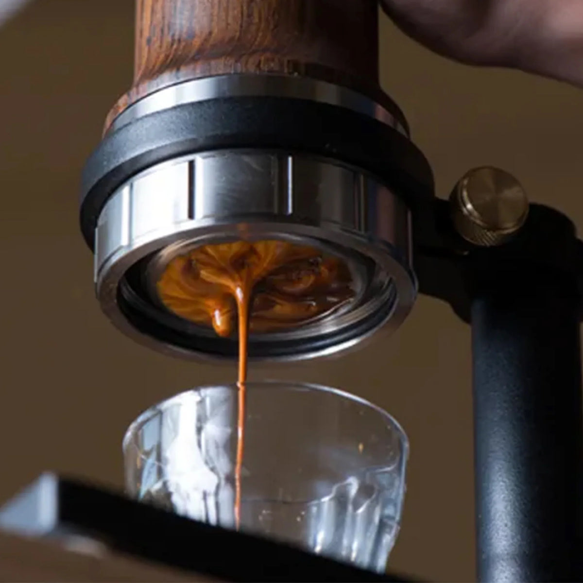 ARAM Manual Espresso Maker + Steel Support