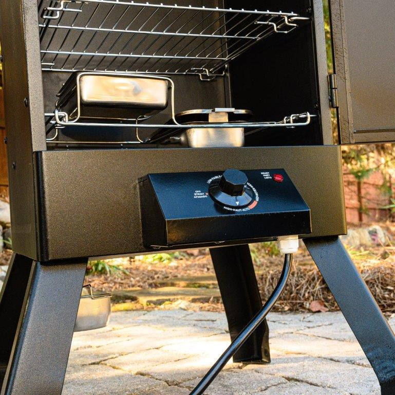 Analog Electric Smoker in Black